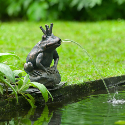 ZNTS Ubbink Spitter Garden Fountain King Frog 442054