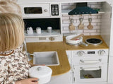Large gaming kitchen 17218967